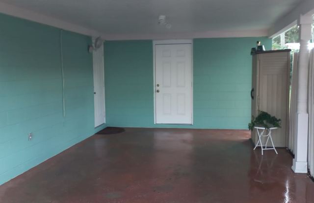 211 E Floyd Av - 211 East Floyd Avenue, Lake Mary, FL 32746