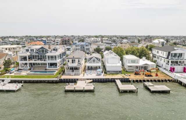 148 Bay Rd Road Gallery 3