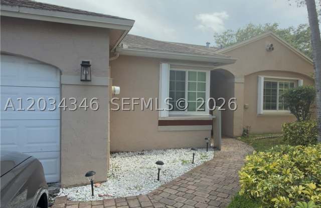 11727 NW 12th St photos photos