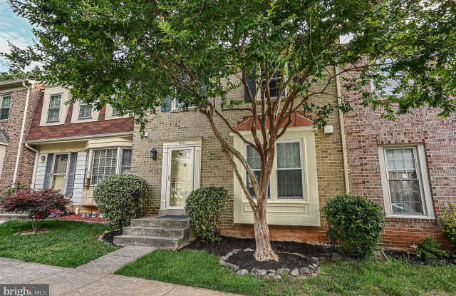5635 SUTHERLAND COURT Gallery 3