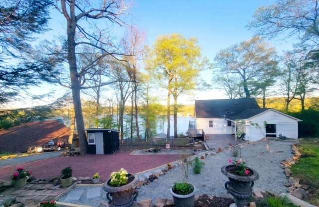 77 N Lakeside Ave - 77 North Lakeside Avenue, Morris County, NJ 07849