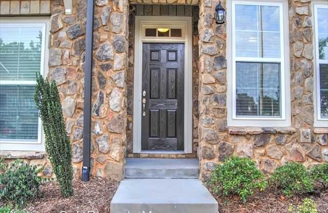 3111 Stockdale Dr Gallery 2