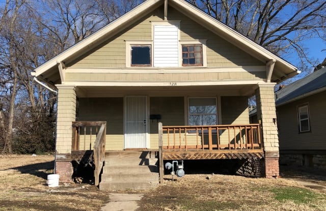 3214 E. 30th Ter. - 3214 East 30th Terrace, Kansas City, MO 64128