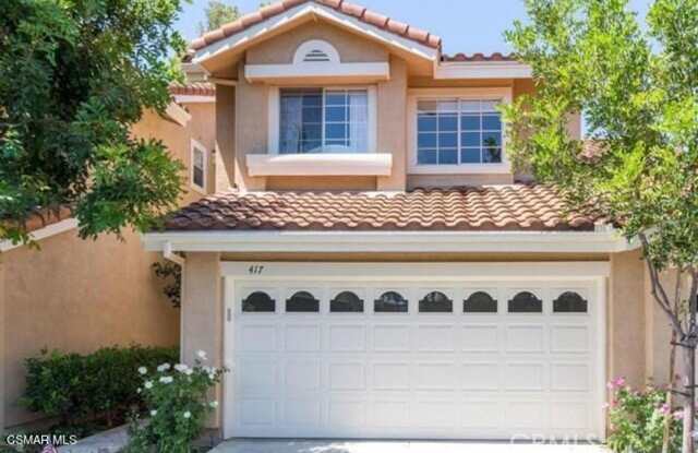 Super well maintained, beautiful, turnkey 3 Bedrooms 2.5 baths townhome in Oak Park' photos photos