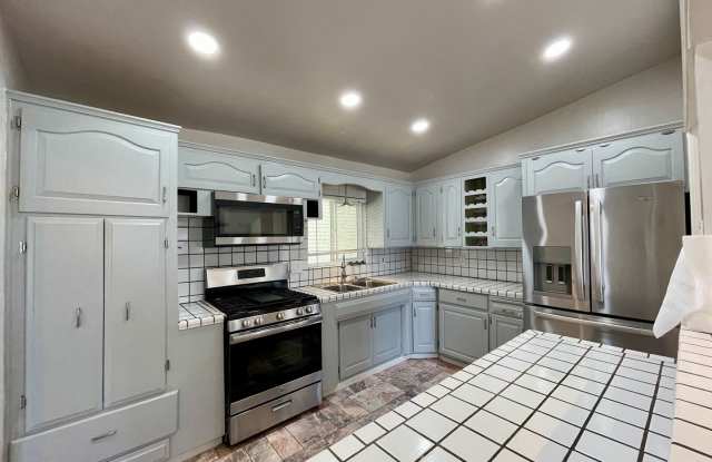Gorgeous 3 Bedroom 2 Bathroom Home In Lemon Grove! photos photos