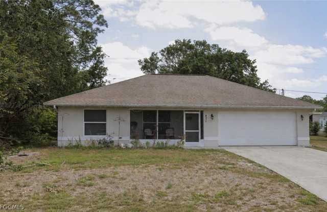 821 Red Bay Street photos photos