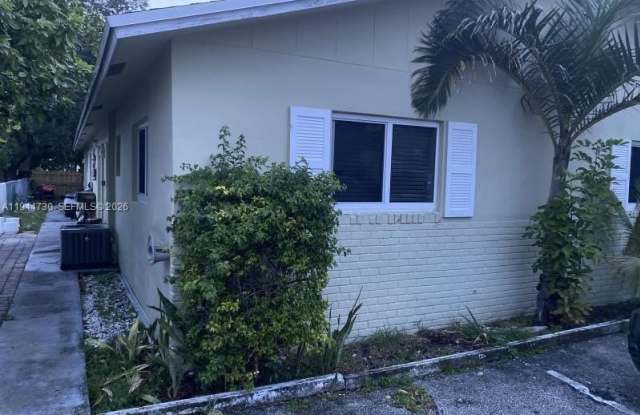 2407 SW 42nd Ave photos photos