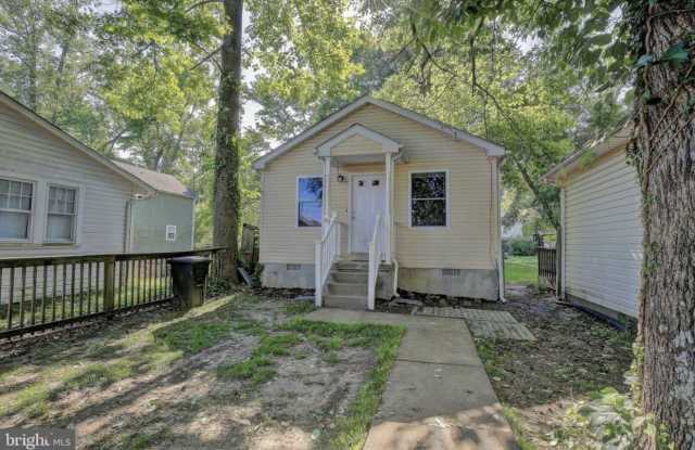 8820 Erie Ave - 8820 Erie Avenue, North Beach, MD 20714