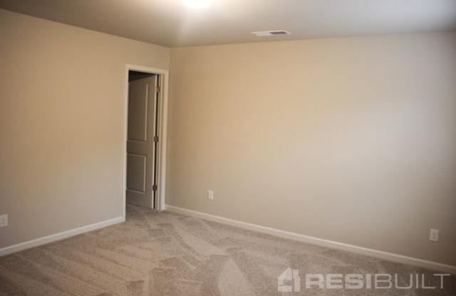 50 Pine Point Court Gallery 4