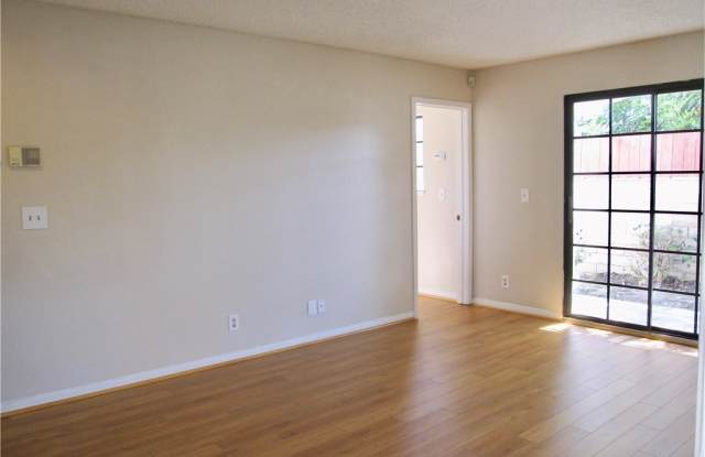 508 N Sierra Vista Street Gallery 4