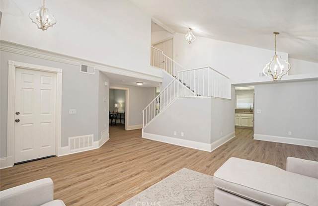 39576 Crystal Lake Court Gallery 2