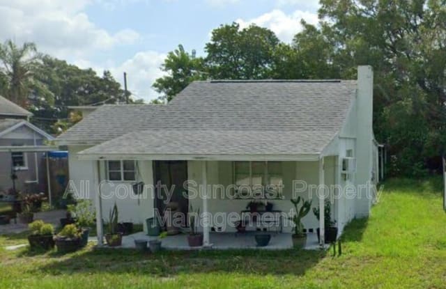 5645 35th Way N - 5645 35th Way North, Lealman, FL 33714