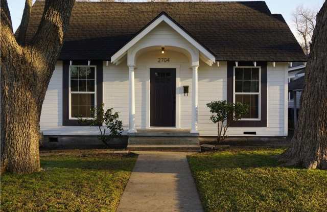 Beautifully Updated 2/2 Cottage - Available now! photos photos Beautifully Updated 2/2 Cottage - Available now! photos photos