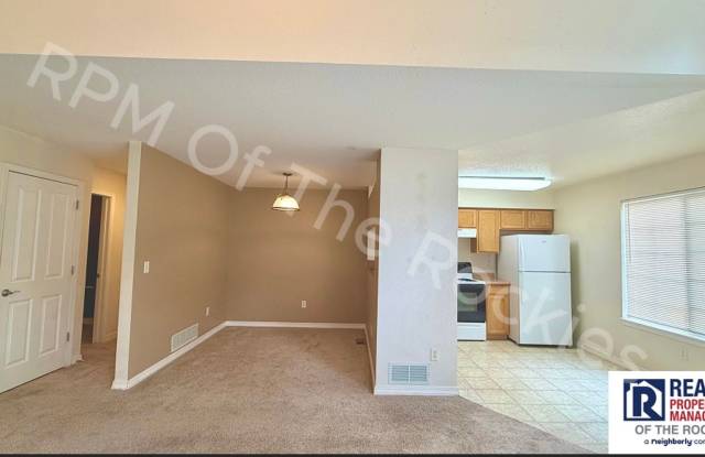 Charming Fort Collins Townhome with Private Patio, Vaulted Ceilings & Prime Location! Gallery 3