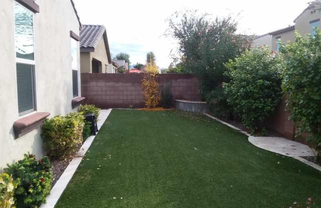 4421 E MURIEL Drive Gallery 2