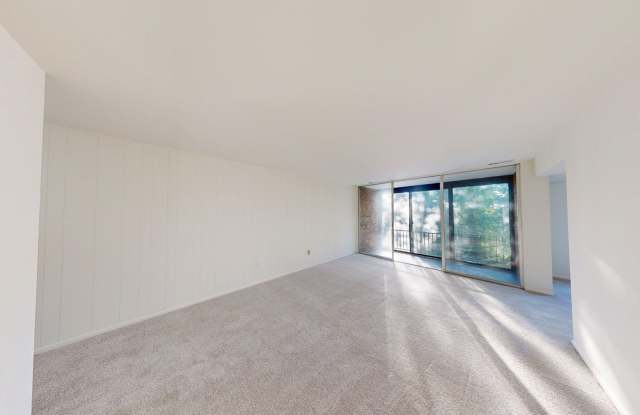 Fresh and ready 2Bed/1Bath - Close to Metro, Shopping, and Dining! photos photos