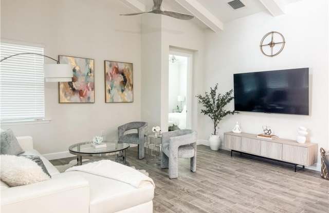7289 Saona Ct Gallery 2