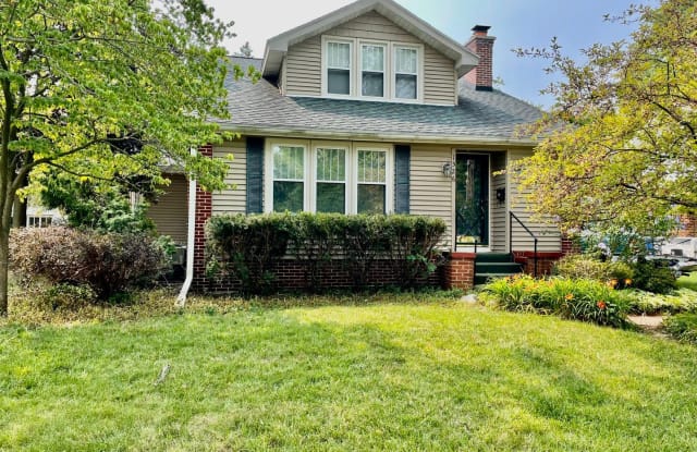 1526 Royce Ave - 1526 Royce Avenue, Kalamazoo, MI 49001