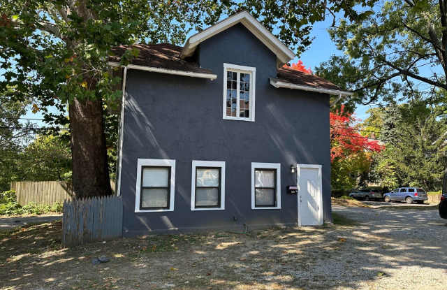 2263 Indianola Ave - 2263 Indianola Avenue, Columbus, OH 43202