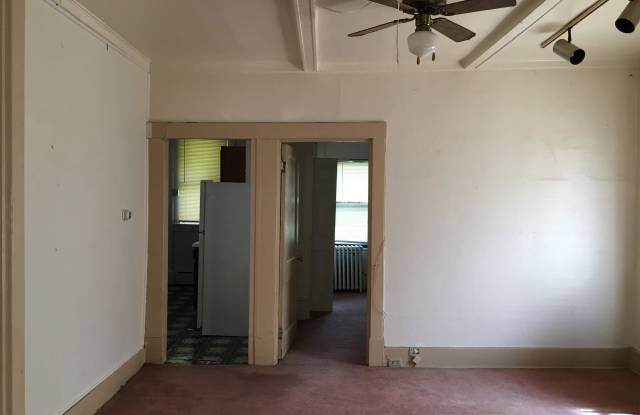 1817 Tonopah Avenue, 2nd Floor Gallery 4