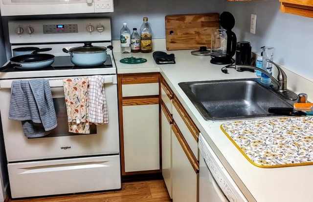 9814 HELLINGLY PLACE photos photos