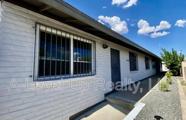 1025 South Santa Rita Avenue - 1 photos photos 1025 South Santa Rita Avenue - 1 photos photos