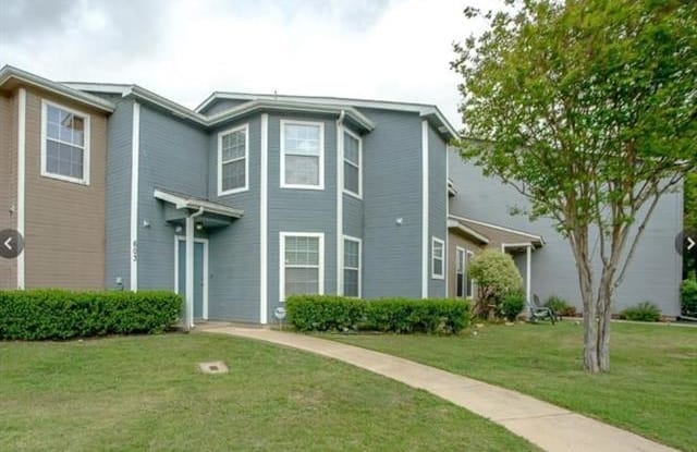 603 W Union Bower Road - 603 West Union Bower Road, Irving, TX 75061