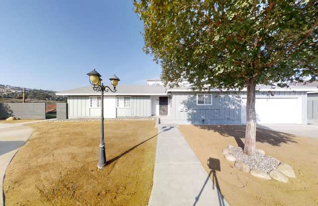 Newly Remodeled 4BD/2BA photos photos