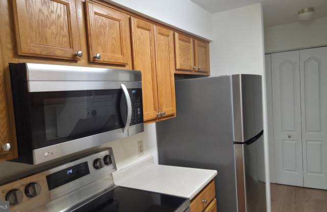 8387 MONTGOMERY RUN Road Gallery 2