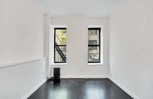65 Bank St Apt 1 Gallery 2