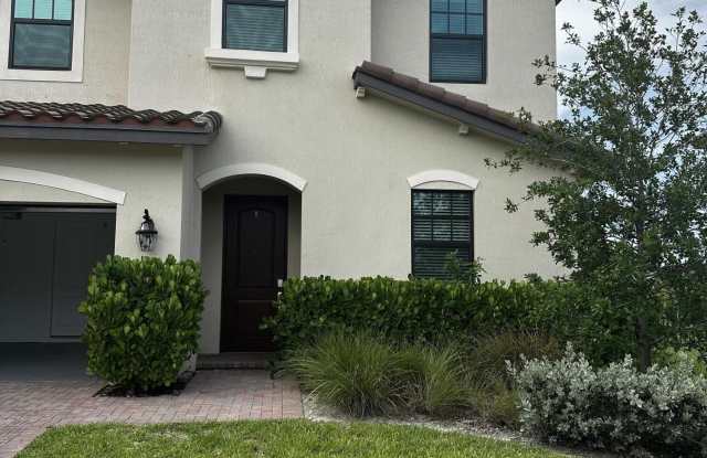 1307 Whitcombe Drive photos photos