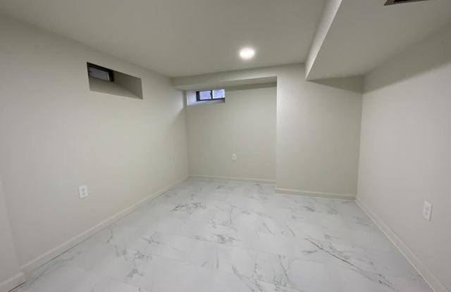 3707 Dawson Street Unit 1 Gallery 3