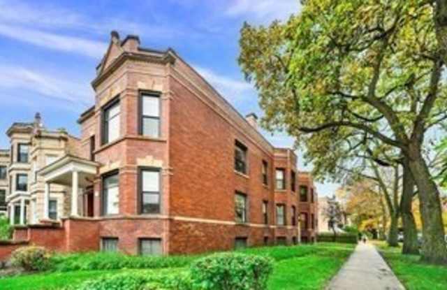 3287 W Wrightwood Avenue photos photos