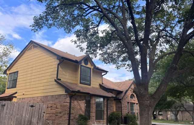 Spacious Pflugerville Home with Main-Level Primary Suite & Detached Garage Gallery 3