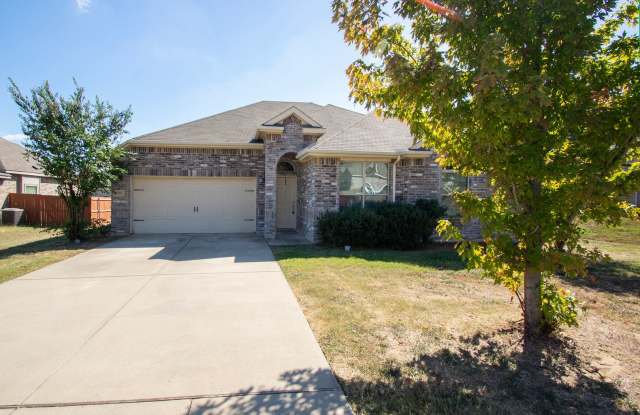 House For Lease in Forest Hill - 3705 Caladium Lane, Forest Hill, TX 76140