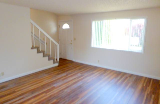 4179 River Rd N - 4179 River Road North, Keizer, OR 97303