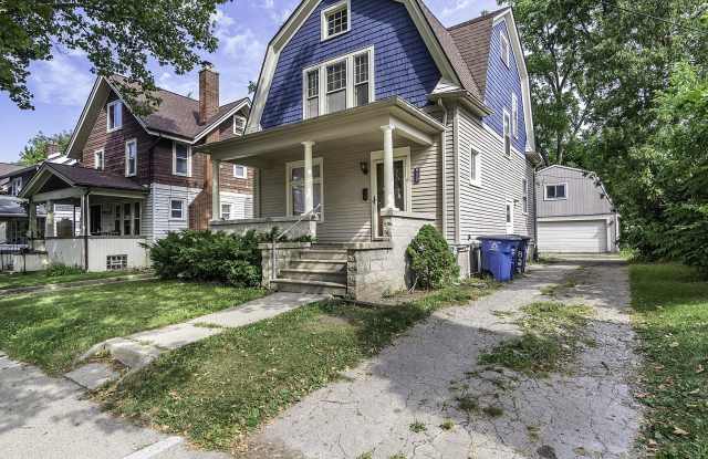 823 Dewey Avenue Gallery 4
