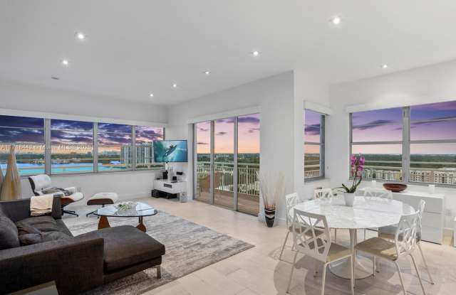 18011 Biscayne Blvd photos photos