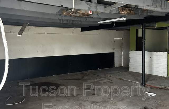 3425 East Benson Highway - Storage Gallery 2