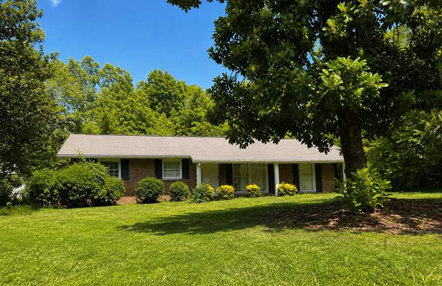 Comfortable Living in a Well‑Connected Columbus Neighborhood Gallery 4
