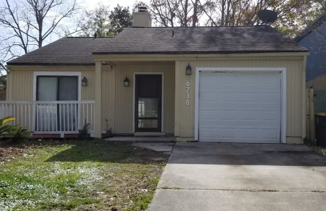 6738 PERIWINKLE DR - 6738 Periwinkle Drive, Jacksonville, FL 32244