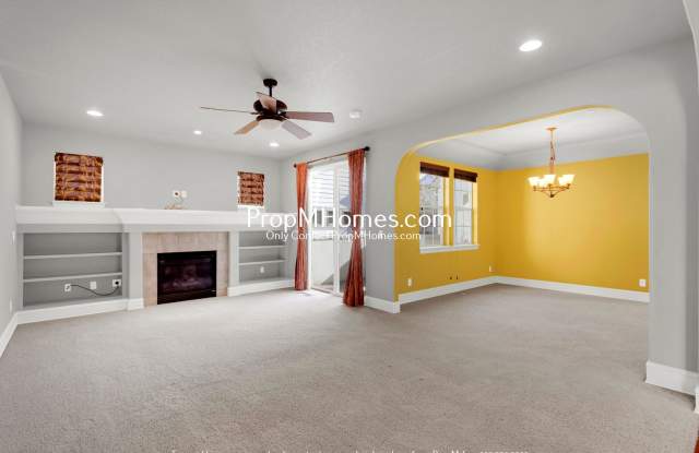 Beautiful Three Bedroom Home in Villebois! NEW PHOTOS - 10765 Southwest London Lane, Wilsonville, OR 97070