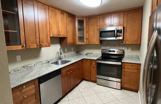 Spacious 2 Bed 1 Bath! Warm Springs District! photos photos