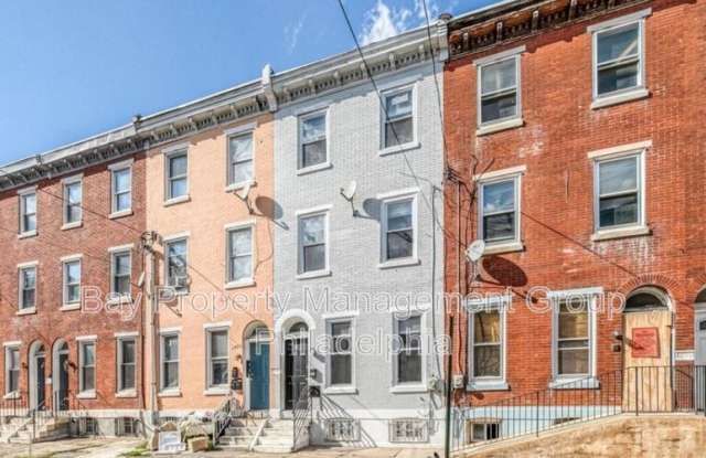 2021 W Oxford St photos photos