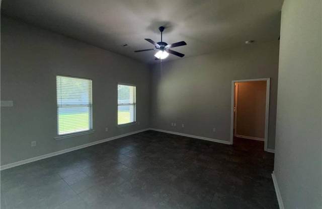 42225 Atmore Place Gallery 3