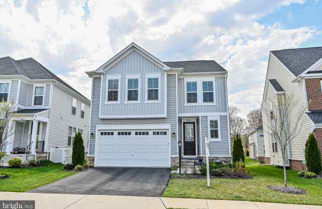 22831 TRAILING ROSE Court Gallery 1