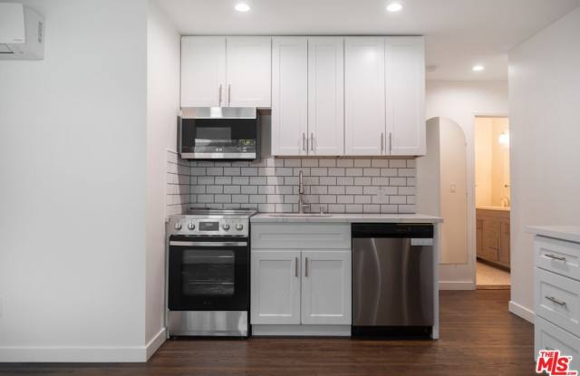2496 Granville Ave photos photos
