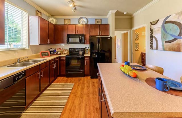 Parkway Grande Apartment Homes photos photos