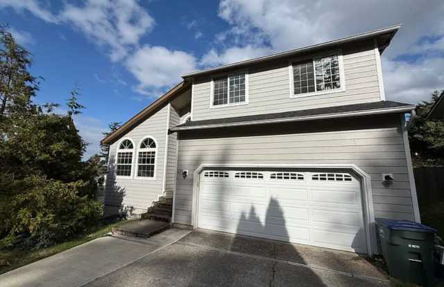 Large 6-Bedroom Home in Samish with a Fenced Yard MOVE IN READY photos photos
