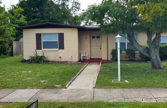Clean  Cozy 2 Bedroom Home photos photos